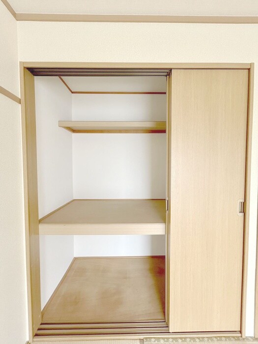 物件内観写真9　(収納)