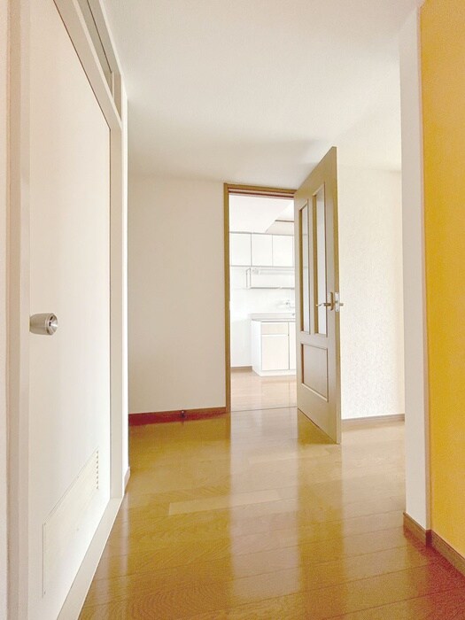 物件内観写真15　(廊下)