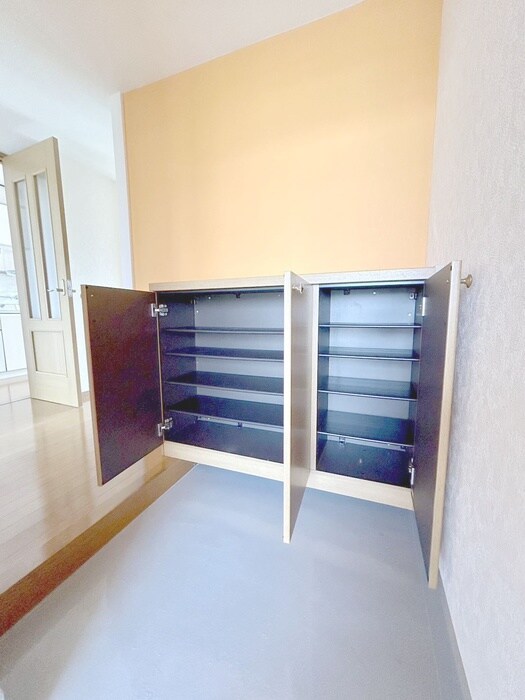 物件内観写真17　(靴箱)