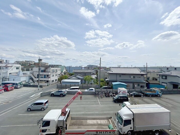 物件内観写真18　(室内からの展望)