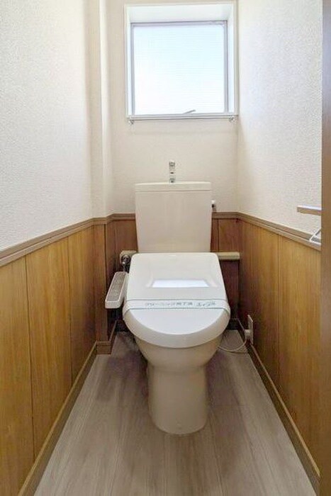 物件内観写真11　(トイレ)