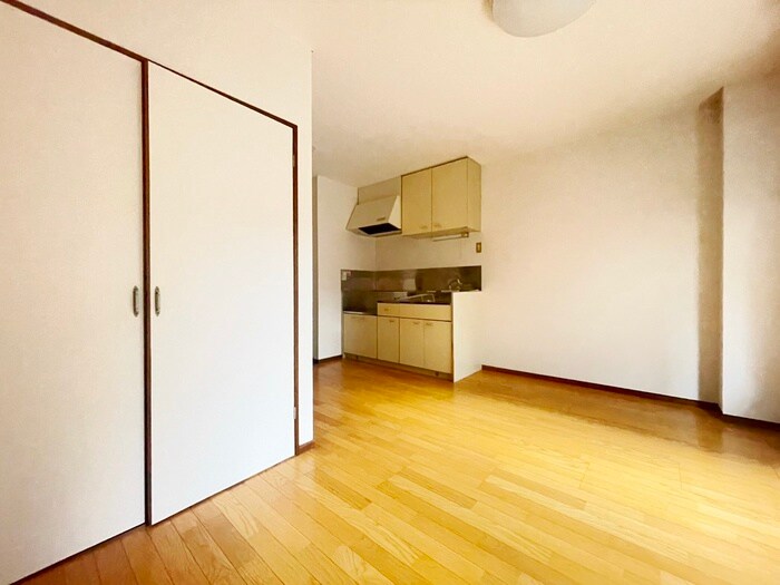 日吉ビルの居室