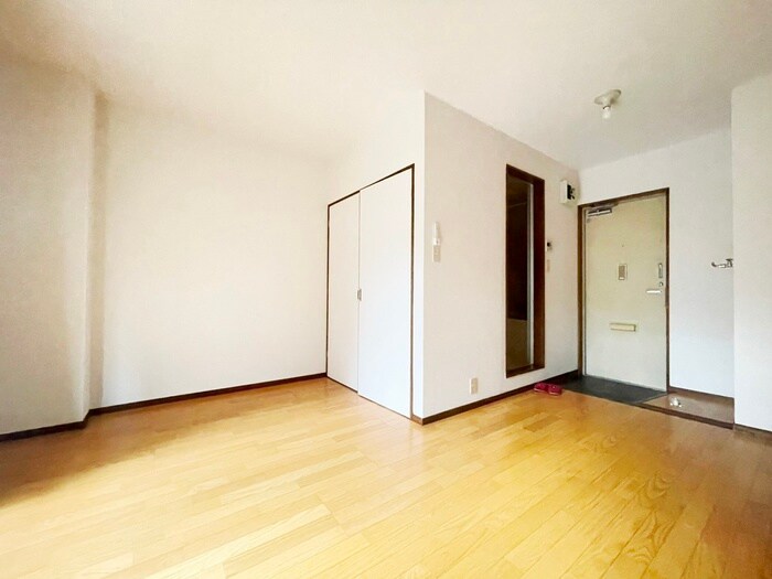 日吉ビルの居室