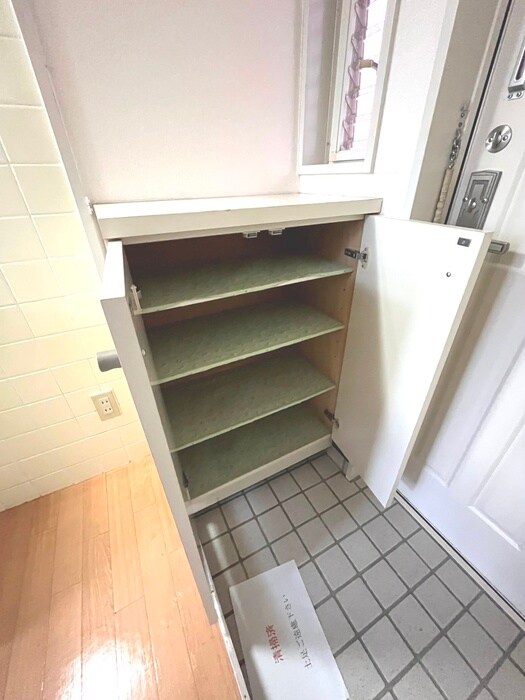 物件内観写真14　(靴箱)