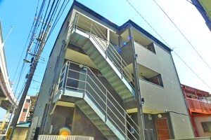 ガーネット綾瀬外観写真