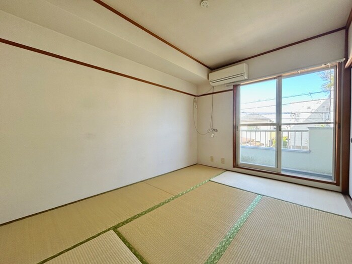 物件内観写真18　(居室)