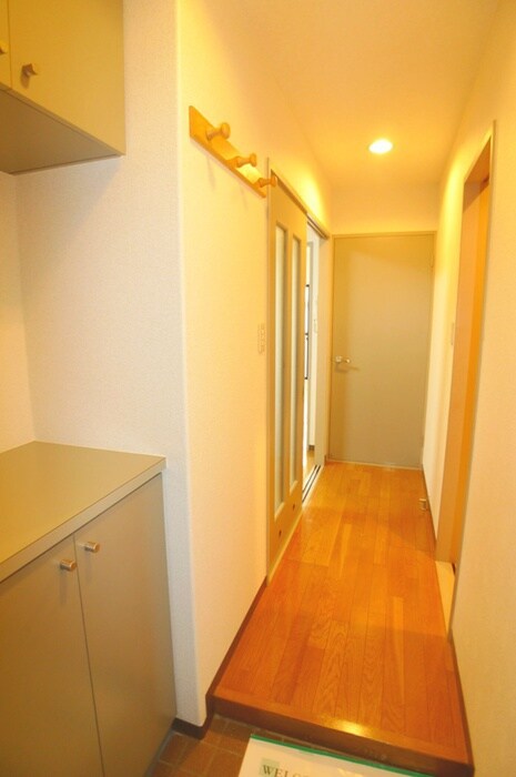 物件内観写真14　(玄関)