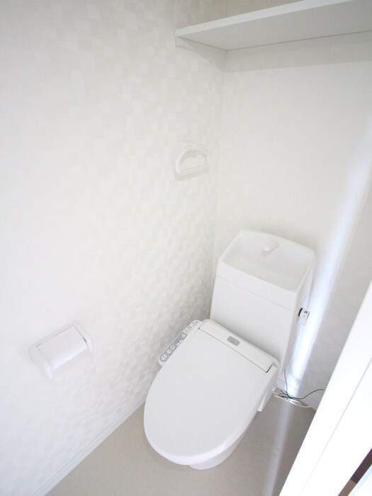 物件内観写真9　(トイレ)