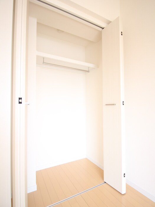 物件内観写真15　(収納)