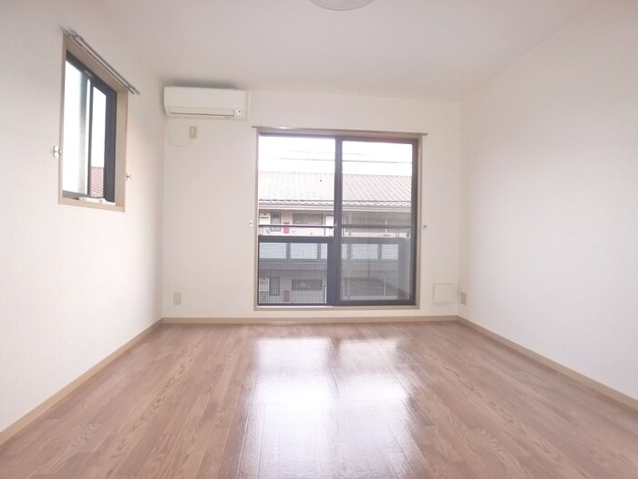 物件内観写真10　(居室)