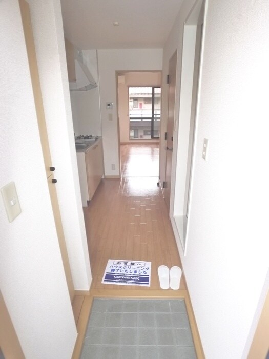 物件内観写真19　(玄関)