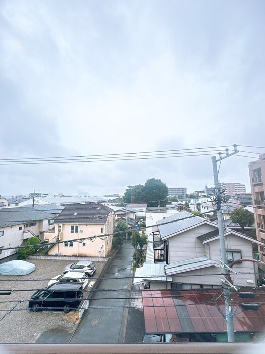 物件内観写真15　(室内からの展望)