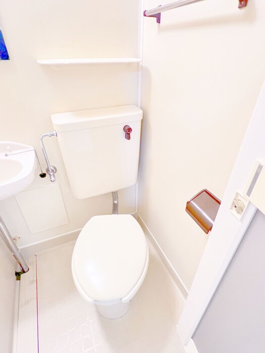 物件内観写真14　(トイレ)