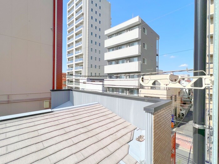 物件内観写真16　(室内からの展望)