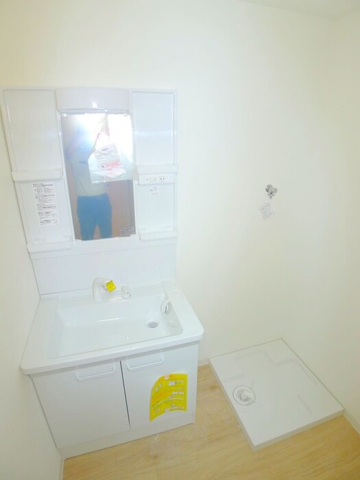 物件内観写真17　(洗濯機置場)