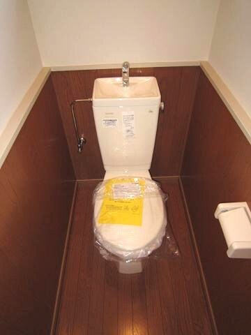 物件内観写真13　(トイレ)