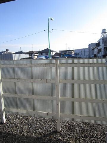 物件内観写真16　(室内からの展望)