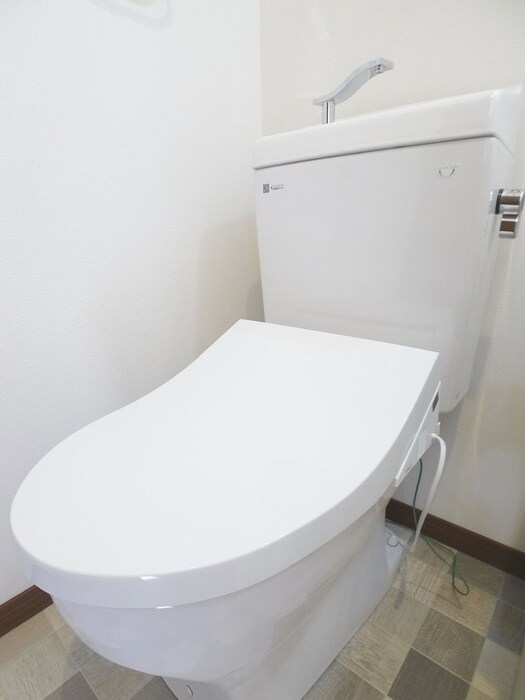 物件内観写真14　(トイレ)