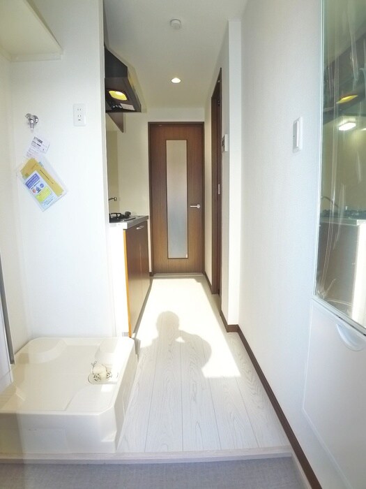 物件内観写真15　(玄関)