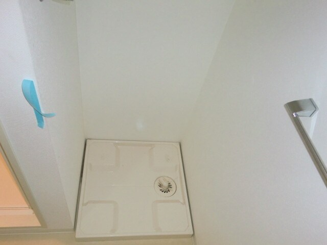 物件内観写真9　(洗濯機置場)