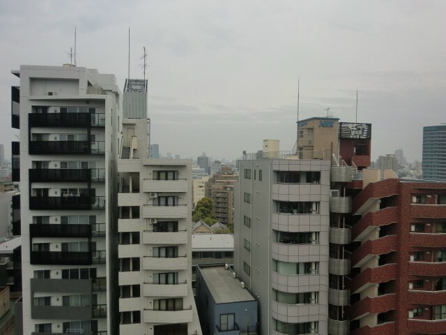 物件内観写真16　(室内からの展望)