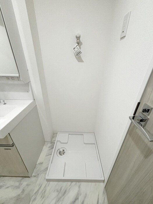 物件内観写真9　(洗濯機置場)