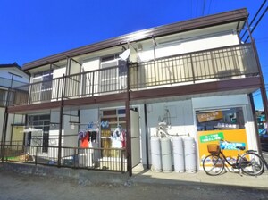 卯木ハイツ外観写真