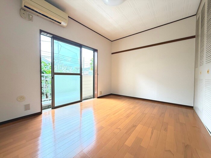 物件内観写真13　(居室)