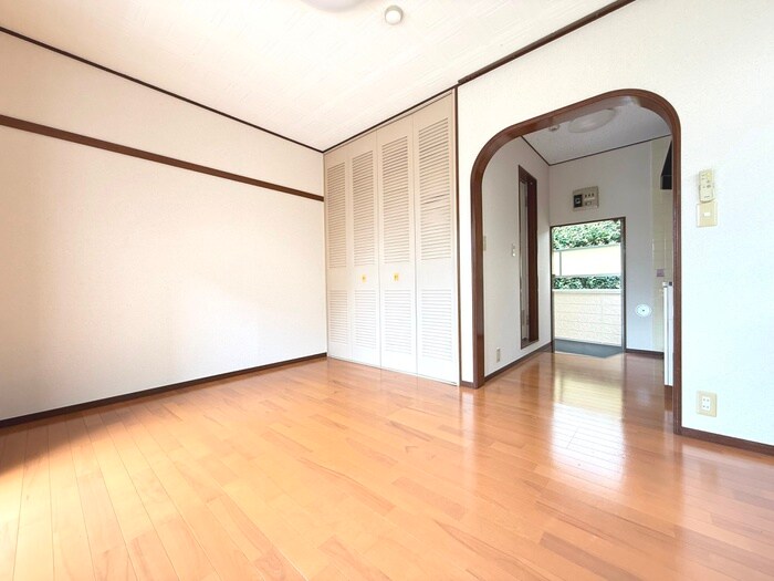 物件内観写真14　(居室)