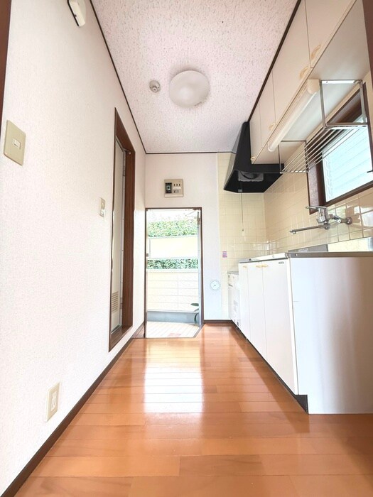 物件内観写真19　(廊下)