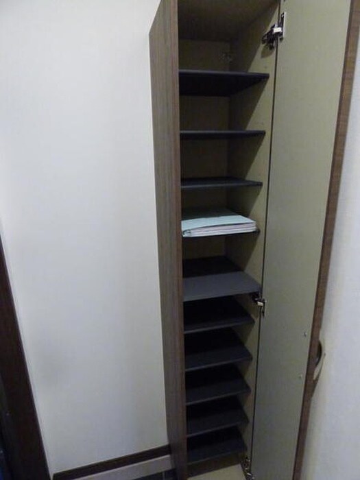 物件内観写真12　(靴箱)