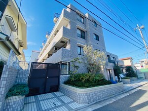 ﾗｲｵﾝｽﾞﾏﾝｼｮﾝ大泉学園東(１０８)外観写真