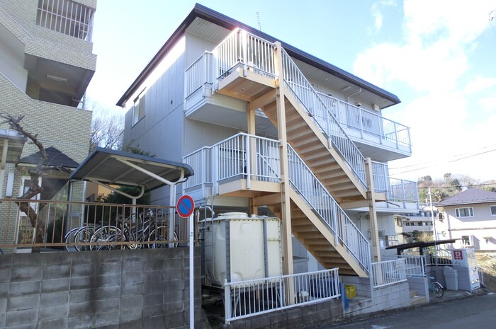 物件外観写真3　(駐輪場)