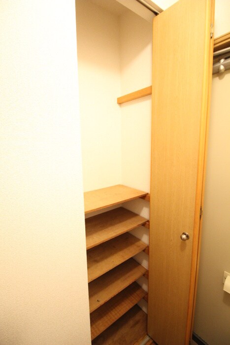 物件内観写真18　(靴箱)