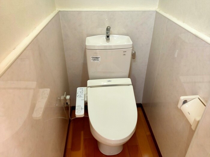 物件内観写真14　(トイレ)