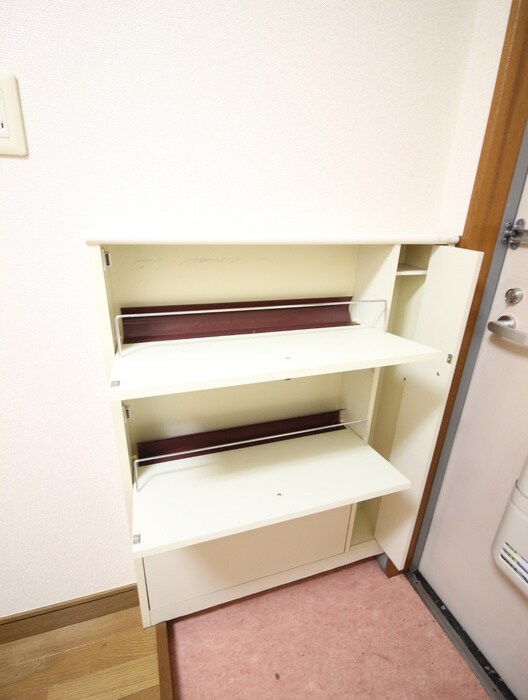 物件内観写真14　(靴箱)