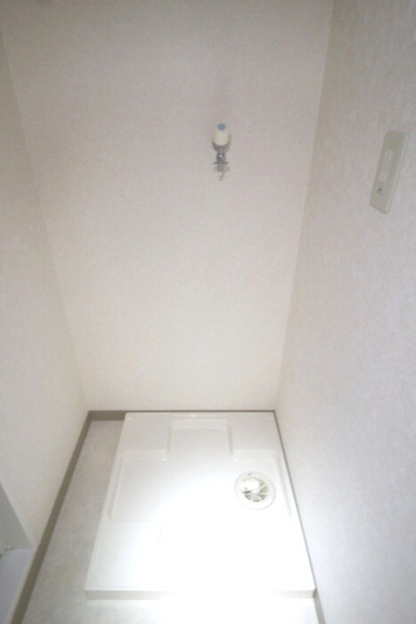 物件内観写真15　(洗濯機置場)