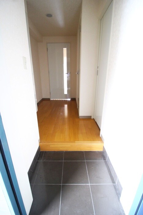 物件内観写真17　(玄関)