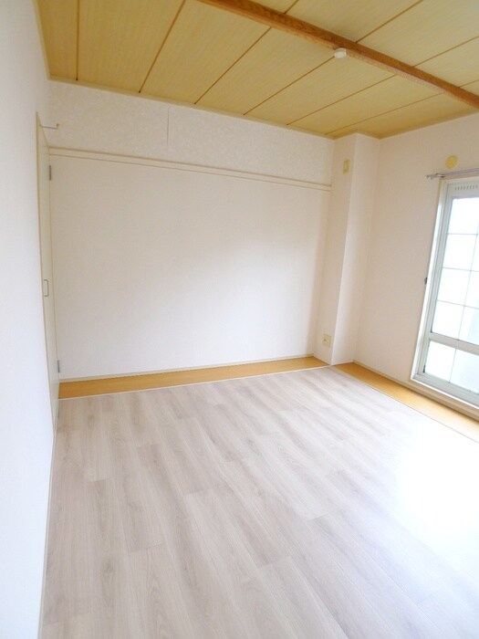 物件内観写真6　(居室)