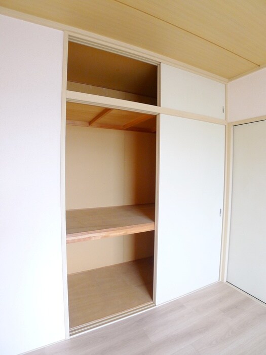 物件内観写真18　(収納)