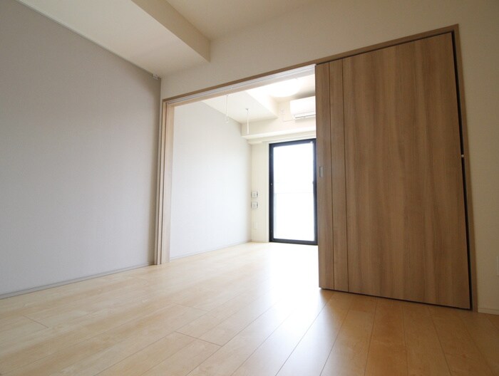 物件内観写真10　(居室)