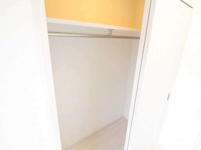 物件内観写真12　(収納)