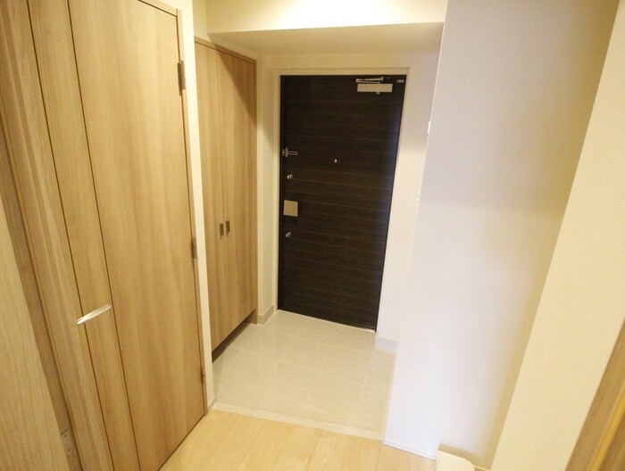 物件内観写真14　(玄関)