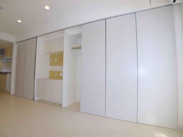 物件内観写真10　(収納)