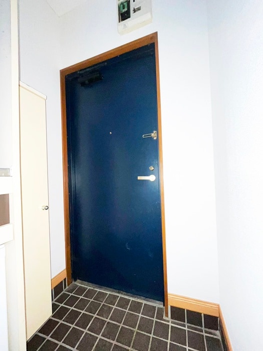 物件内観写真7　(玄関)