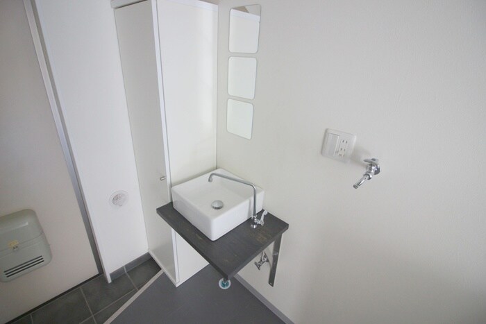 物件内観写真11　(洗面)