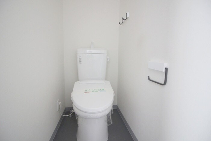 物件内観写真12　(トイレ)