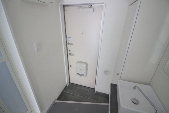 物件内観写真17　(玄関)