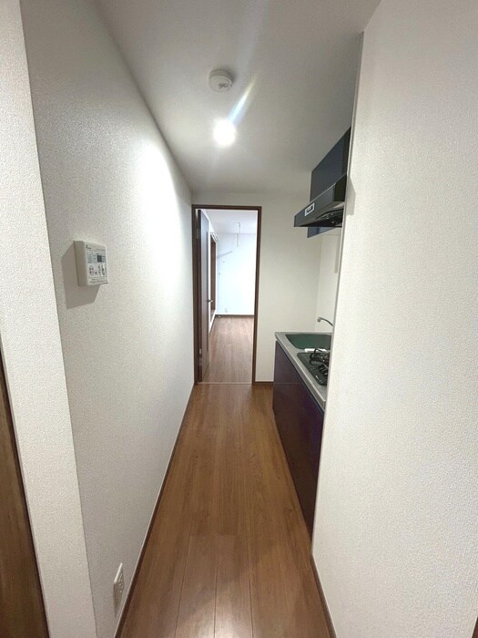 物件内観写真9　(廊下)