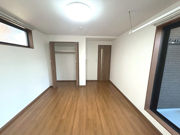 物件内観写真10　(居室)